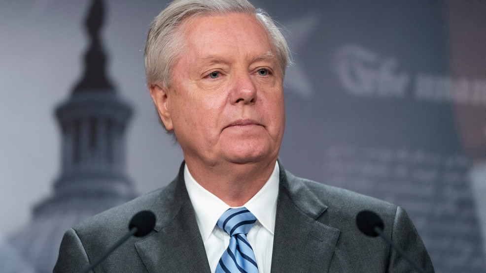 Sen. Lindsey Graham proposes changes to birthright citizenship rule...